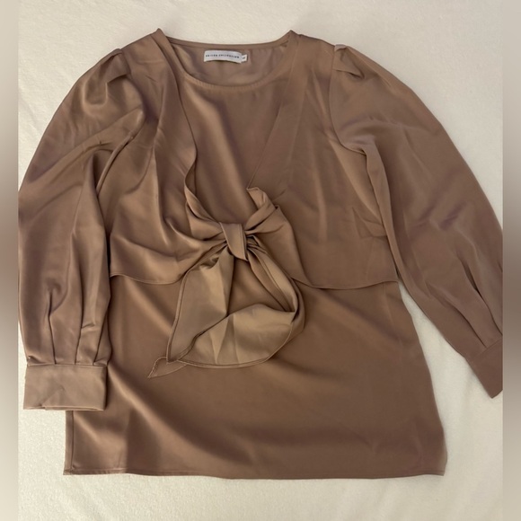 Veiled Collection Satin Tie Front Blouse XS Taupe Brown - Picture 1 of 5